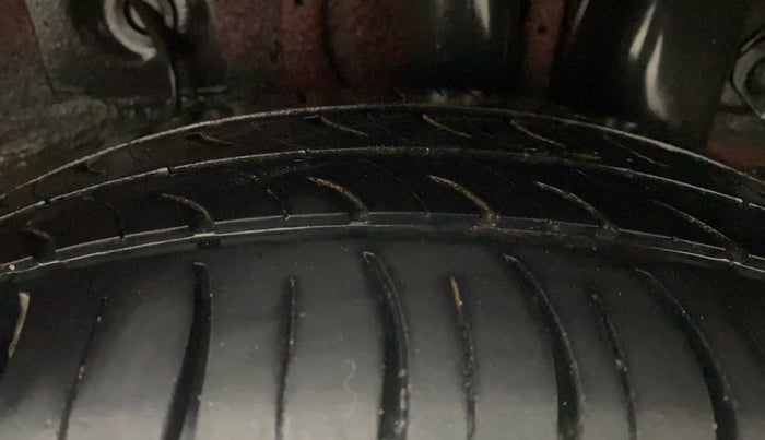 2016 Hyundai Elite i20 ASTA 1.2 (O), Petrol, Manual, 64,929 km, Left Rear Tyre Tread