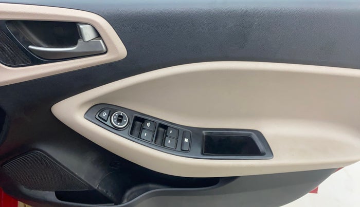 2016 Hyundai Elite i20 ASTA 1.2 (O), Petrol, Manual, 64,929 km, Driver Side Door Panels Control