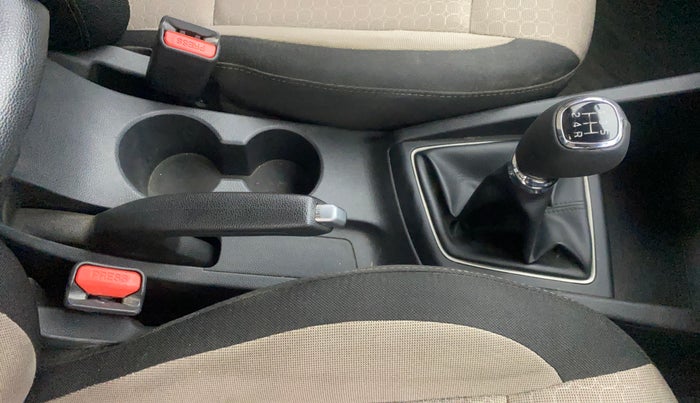 2016 Hyundai Elite i20 ASTA 1.2 (O), Petrol, Manual, 64,929 km, Gear Lever