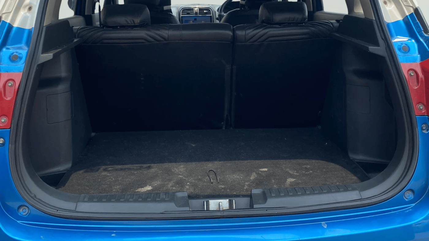 2017 Maruti Vitara Brezza ZDI PLUS DUAL TONE, Diesel, Manual, 1,07,232 km, Boot Inside