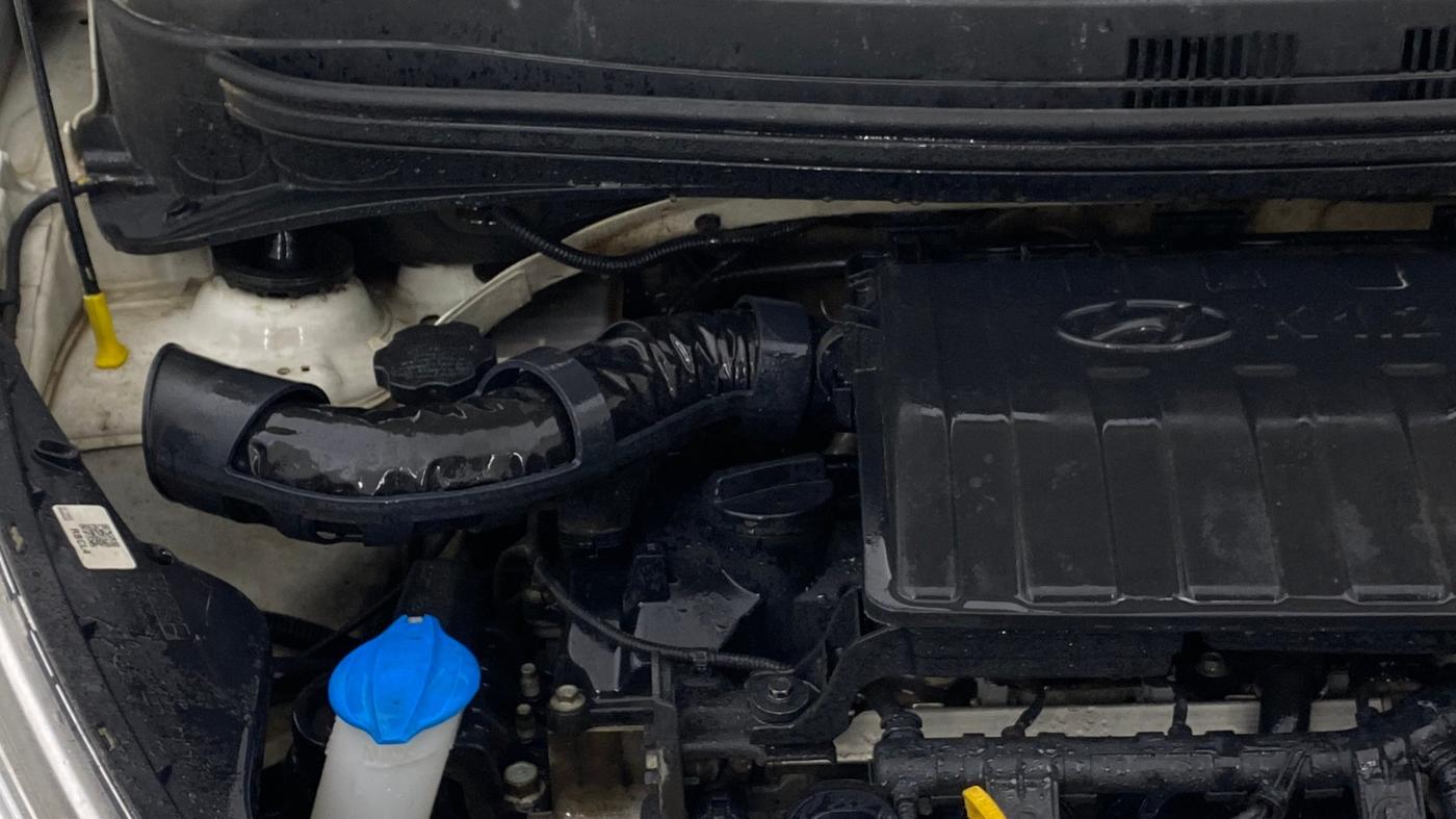 2015 Hyundai Grand i10 ASTA AT 1.2 KAPPA VTVT, Petrol, Automatic, 1,02,441 km, Engine View - Right