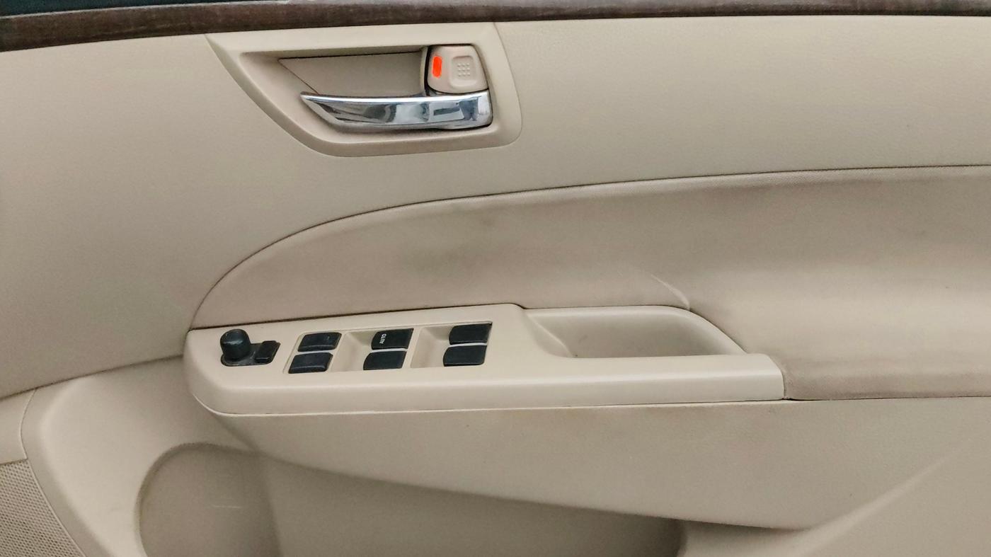 2015 Maruti Swift Dzire VXI, Petrol, Manual, 74,559 km, Driver Side Door Panels Control