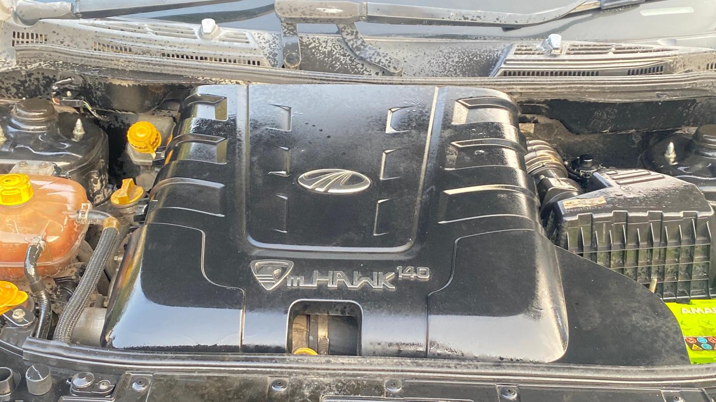 2018 Mahindra XUV500 W11 AT, Diesel, Automatic, 1,07,471 km, Engine View