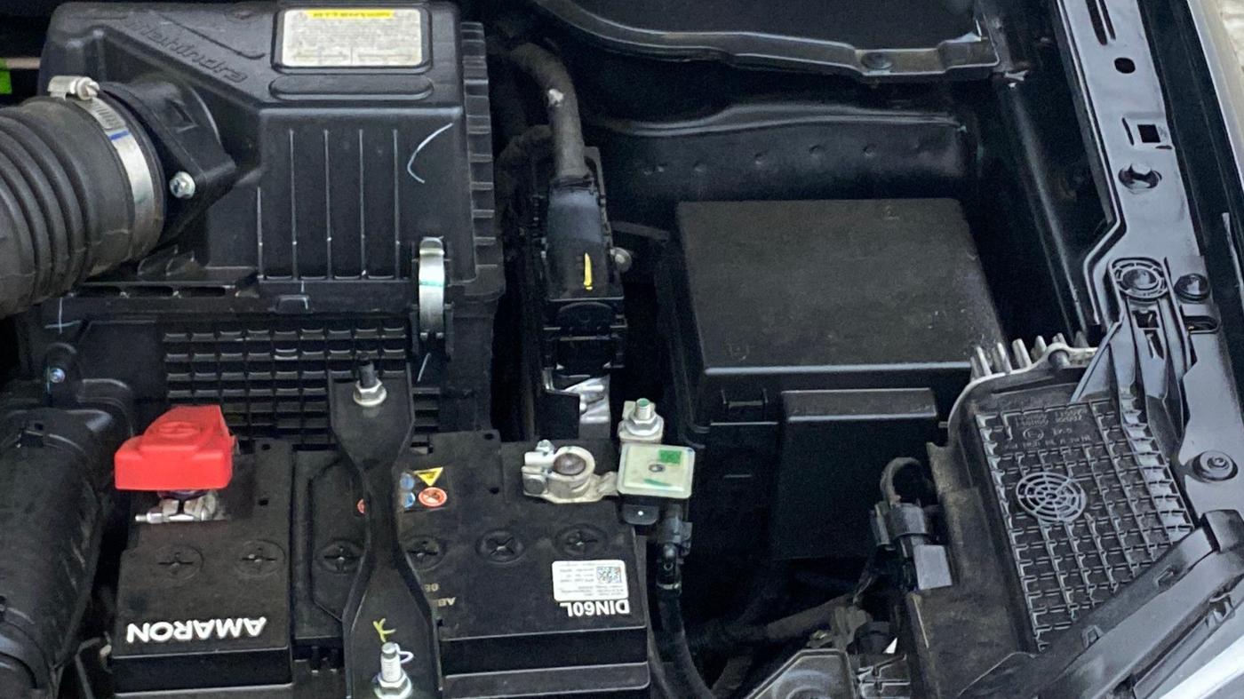 2025 Mahindra XUV 3XO AX5 1.2 L TCMPFI AT, Petrol, Automatic, 13,681 km, Engine View - Left