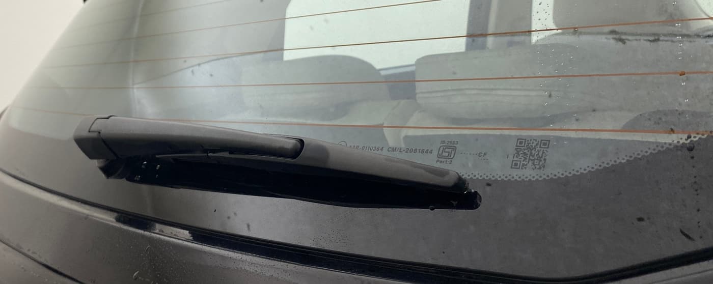 2025 Mahindra XUV 3XO AX5 1.2 L TCMPFI AT, Petrol, Automatic, 13,681 km, Rear Wiper