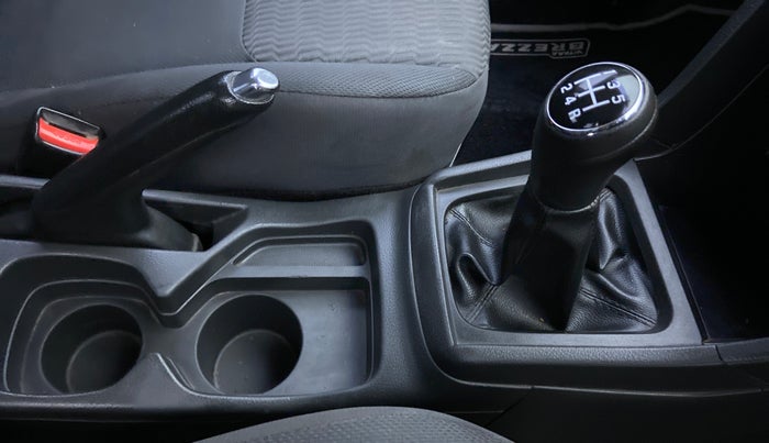 2016 Maruti Vitara Brezza VDI OPT, Diesel, Manual, 1,57,720 km, Gear Lever