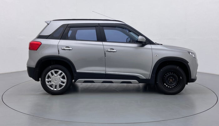 2016 Maruti Vitara Brezza VDI OPT, Diesel, Manual, 1,57,720 km, Right Side View