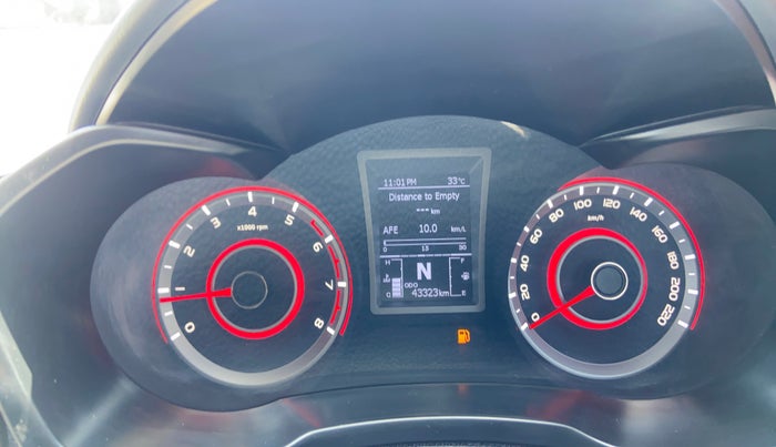 2020 Mahindra XUV300 W8 1.2 PETROL, Petrol, Manual, 43,315 km, Odometer Image