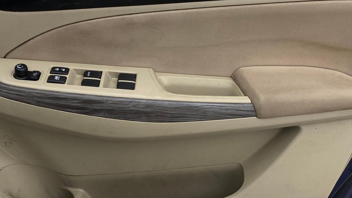 2022 Maruti Dzire ZXI AMT, Petrol, Automatic, 1,10,380 km, Driver Side Door Panels Control