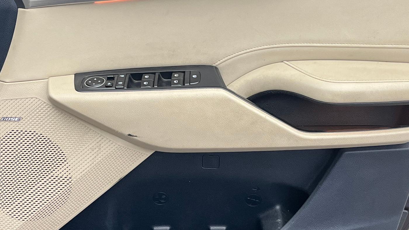 2022 KIA CARENS LUXURY PLUS 1.5 DIESEL AT 7 STR, Diesel, Automatic, 78,927 km, Driver Side Door Panels Control