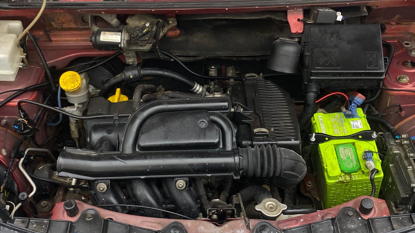 2018 Renault Kwid RXT 1.0 AMT, Petrol, Automatic, 42,864 km, Engine View