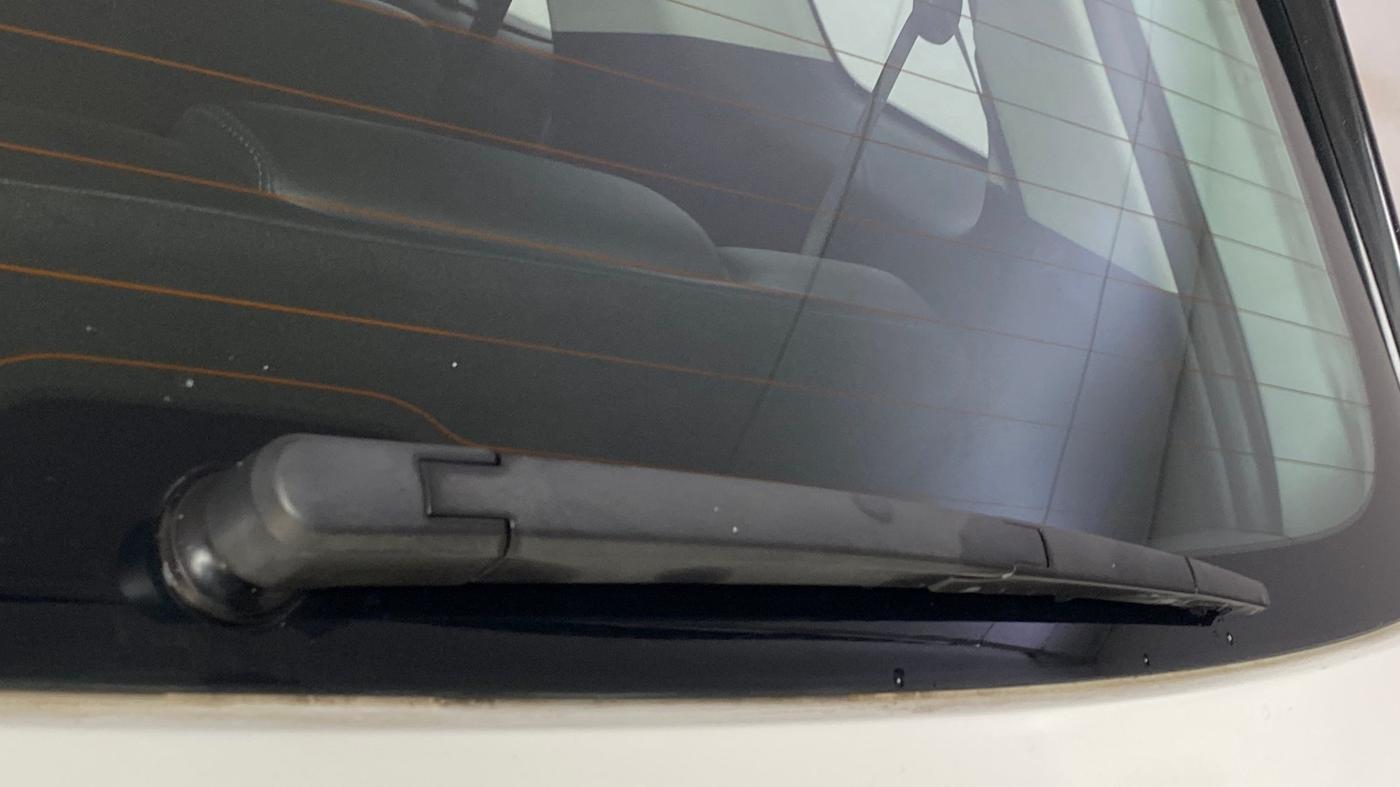 2023 Hyundai ALCAZAR PLATINUM(O) 7STR 2.0 AT, Petrol, Automatic, 72,307 km, Rear Wiper