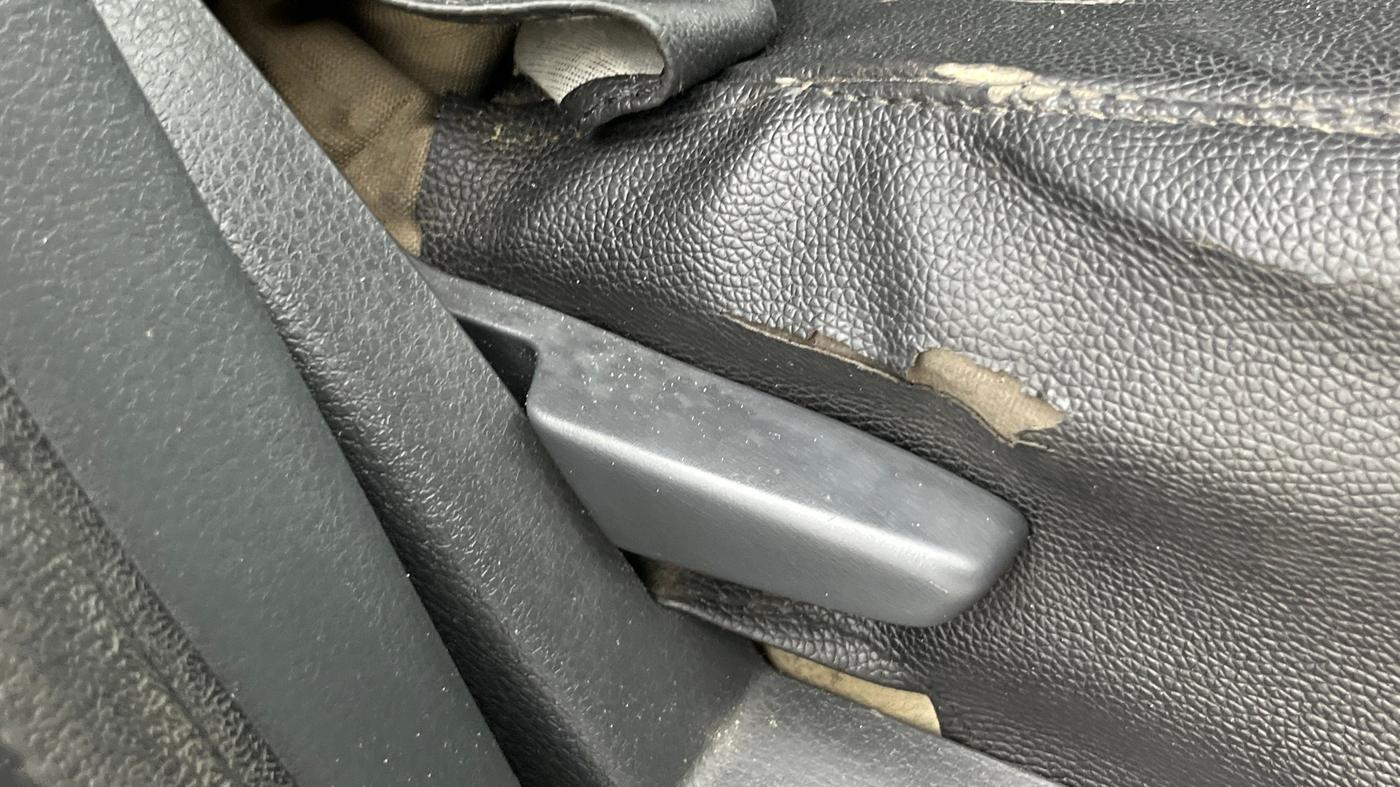 2014 Renault Duster 85 PS RXL DIESEL, Diesel, Manual, 1,08,010 km, Driver Side Adjustment Panel