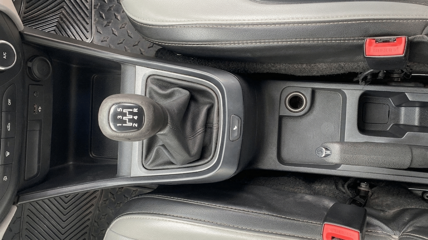 2023 Tata ALTROZ XM PLUS SUNROOF, CNG, Manual, 35,209 km, Gear Lever
