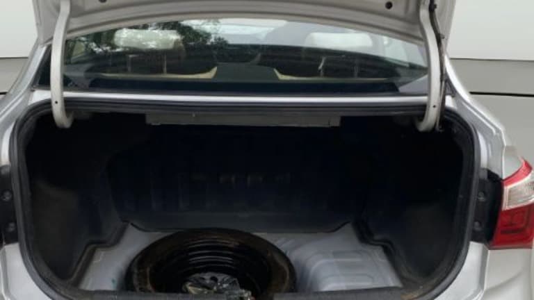 2018 Hyundai Xcent E+, Petrol, Manual, 97,614 km, Boot Inside