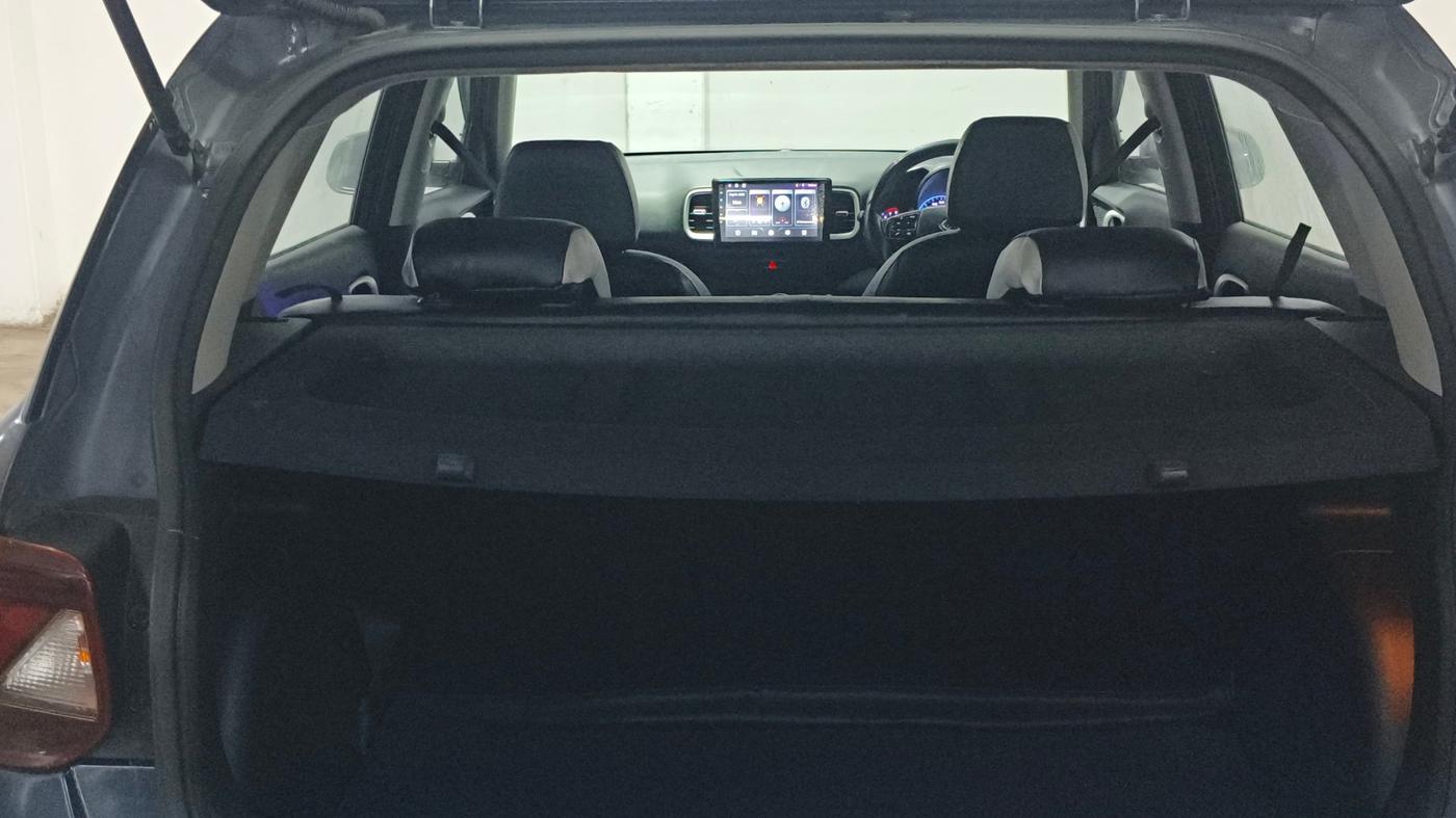2019 Hyundai VENUE SX 1.0 TURBO, Petrol, Manual, 74,078 km, Boot Inside