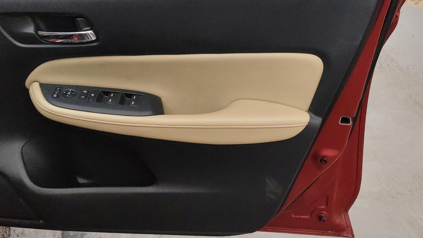 2023 Honda City 1.5L I-VTEC ZX CVT, Petrol, Automatic, 38,509 km, Driver Side Door Panels Control