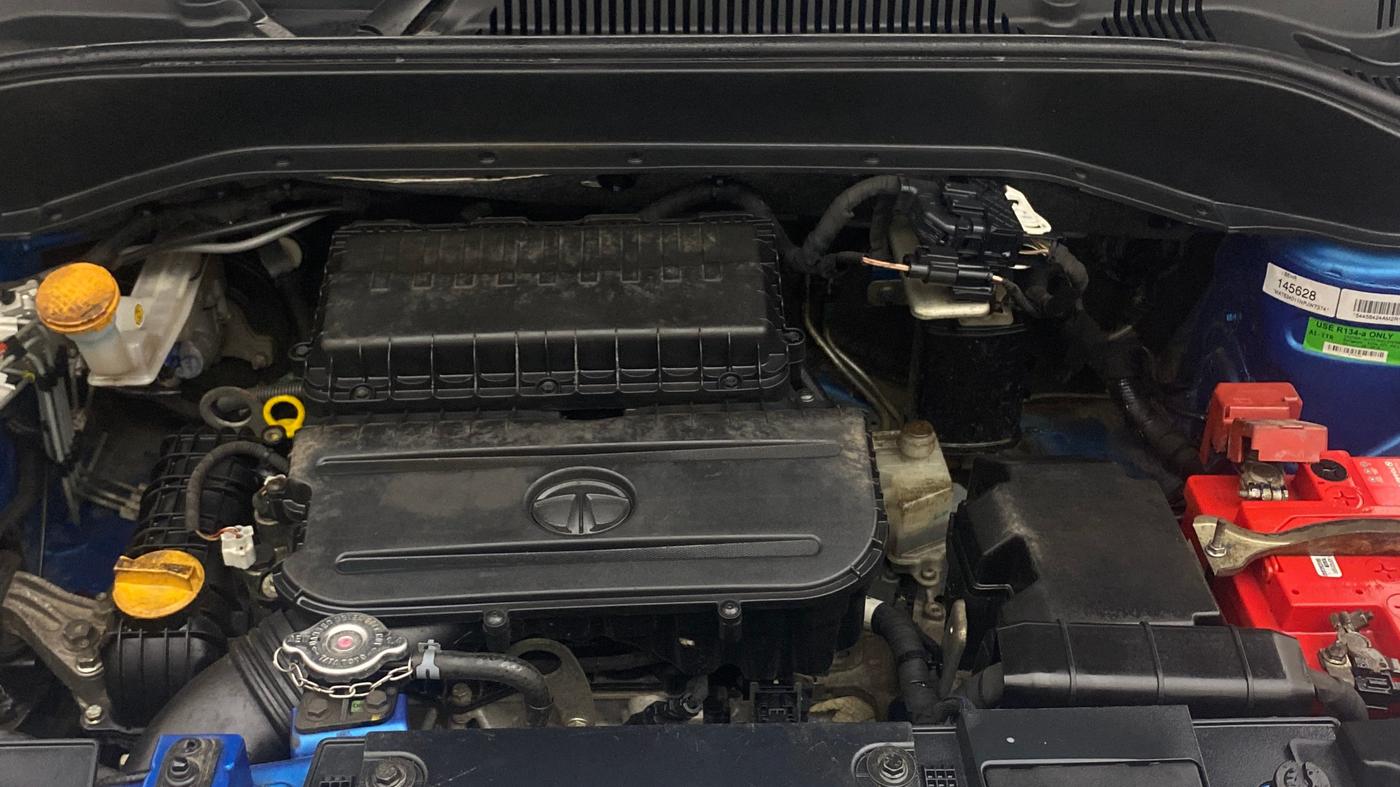 2022 Tata PUNCH CREATIVE  AMT, Petrol, Automatic, 21,322 km, Engine View