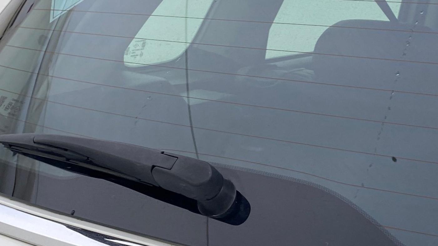 2024 Maruti Grand Vitara ZETA CNG, CNG, Manual, 70,011 km, Rear Wiper