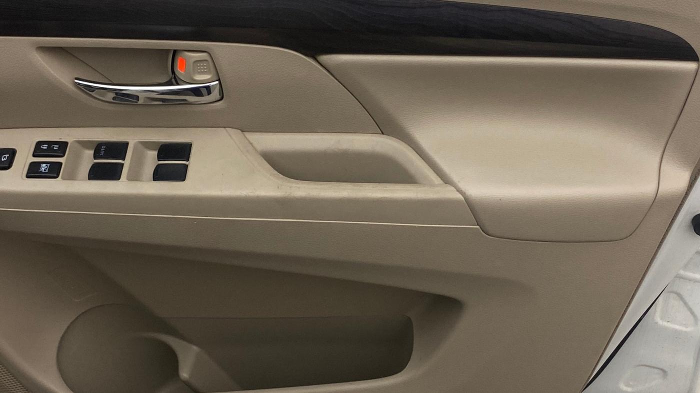 2024 Maruti Ertiga ZXI+ SHVS, Petrol, Manual, 64,630 km, Driver Side Door Panels Control