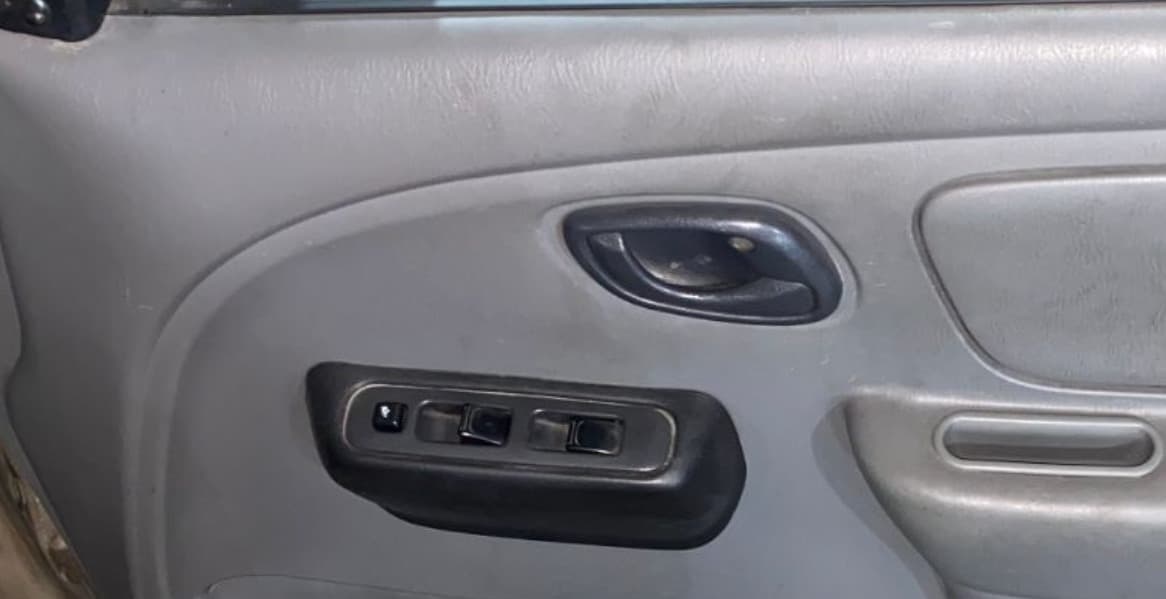 2013 Maruti Alto K10 LXI, Petrol, Manual, 66,801 km, Driver Side Door Panels Control