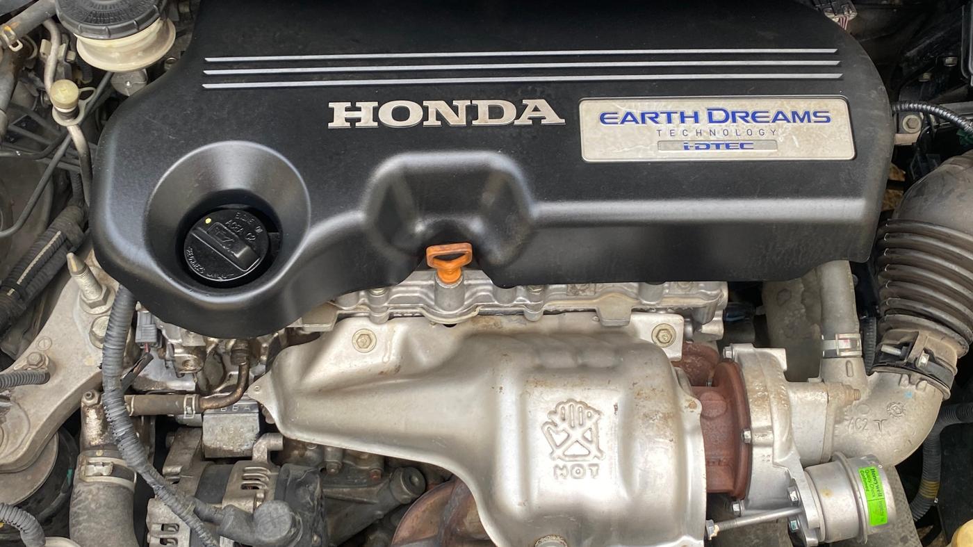 2014 Honda Amaze 1.5L I-DTEC S, Diesel, Manual, 1,01,350 km, Engine View