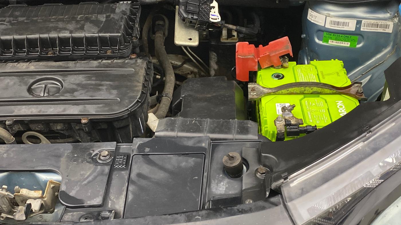 2022 Tata PUNCH ADVENTURE MT, Petrol, Manual, 23,037 km, Engine View - Left