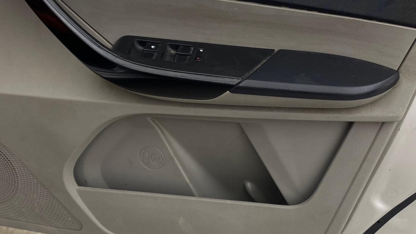 2019 Tata Tiago XM PETROL, Petrol, Manual, 30,422 km, Driver Side Door Panels Control