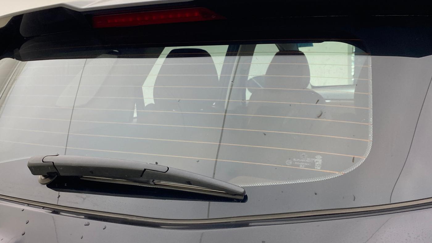 2020 MG HECTOR PLUS SHARP 1.5 PETROL TURBO DCT 6-STR, Petrol, Automatic, 1,12,132 km, Rear Wiper