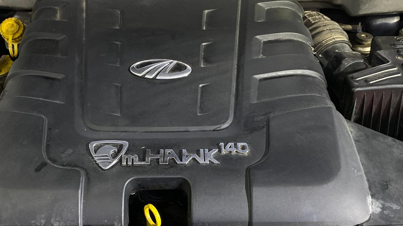2014 Mahindra XUV500 W8, Diesel, Manual, 59,982 km, Engine View