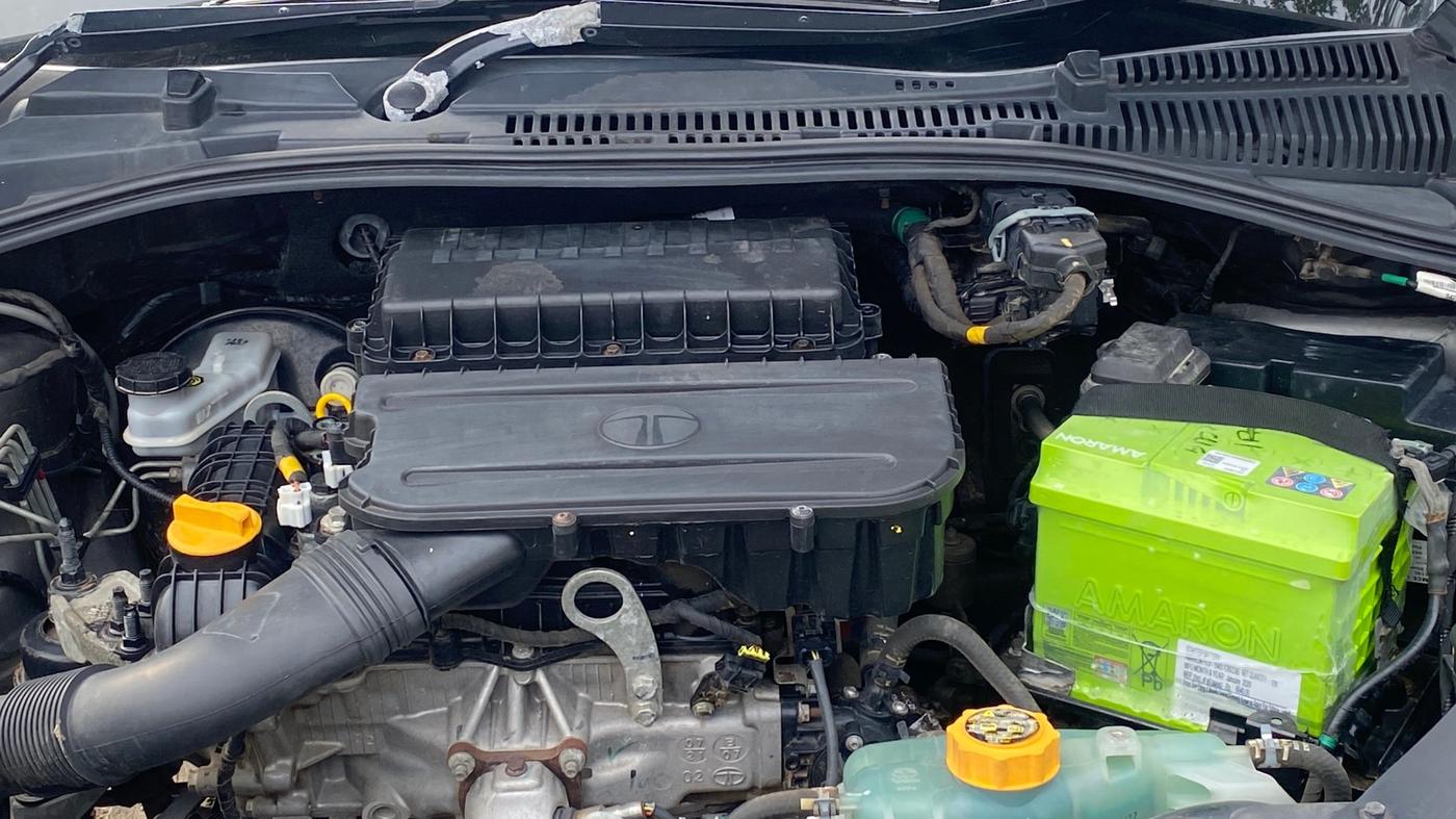 2021 Tata Tiago XZ PLUS PETROL, Petrol, Manual, 64,613 km, Engine View