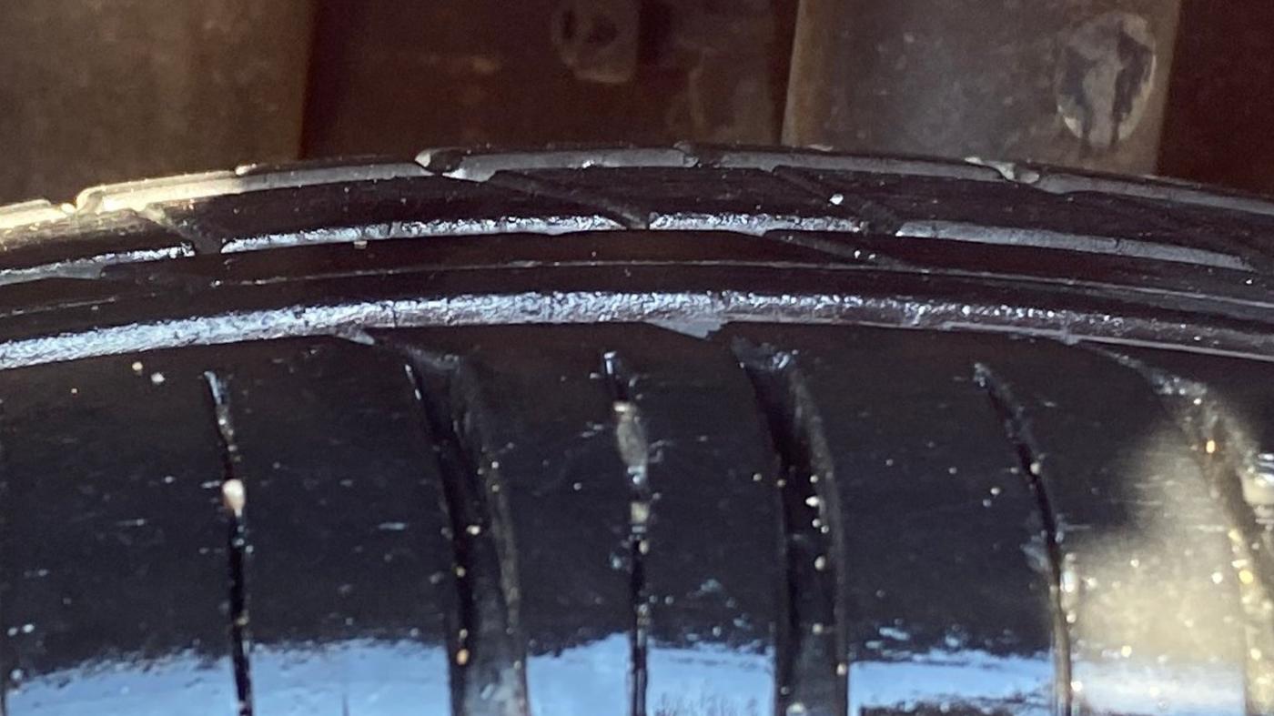 2022 Tata PUNCH ACCOMPLISHED MT, Petrol, Manual, 9,503 km, Left Front Tyre Tread