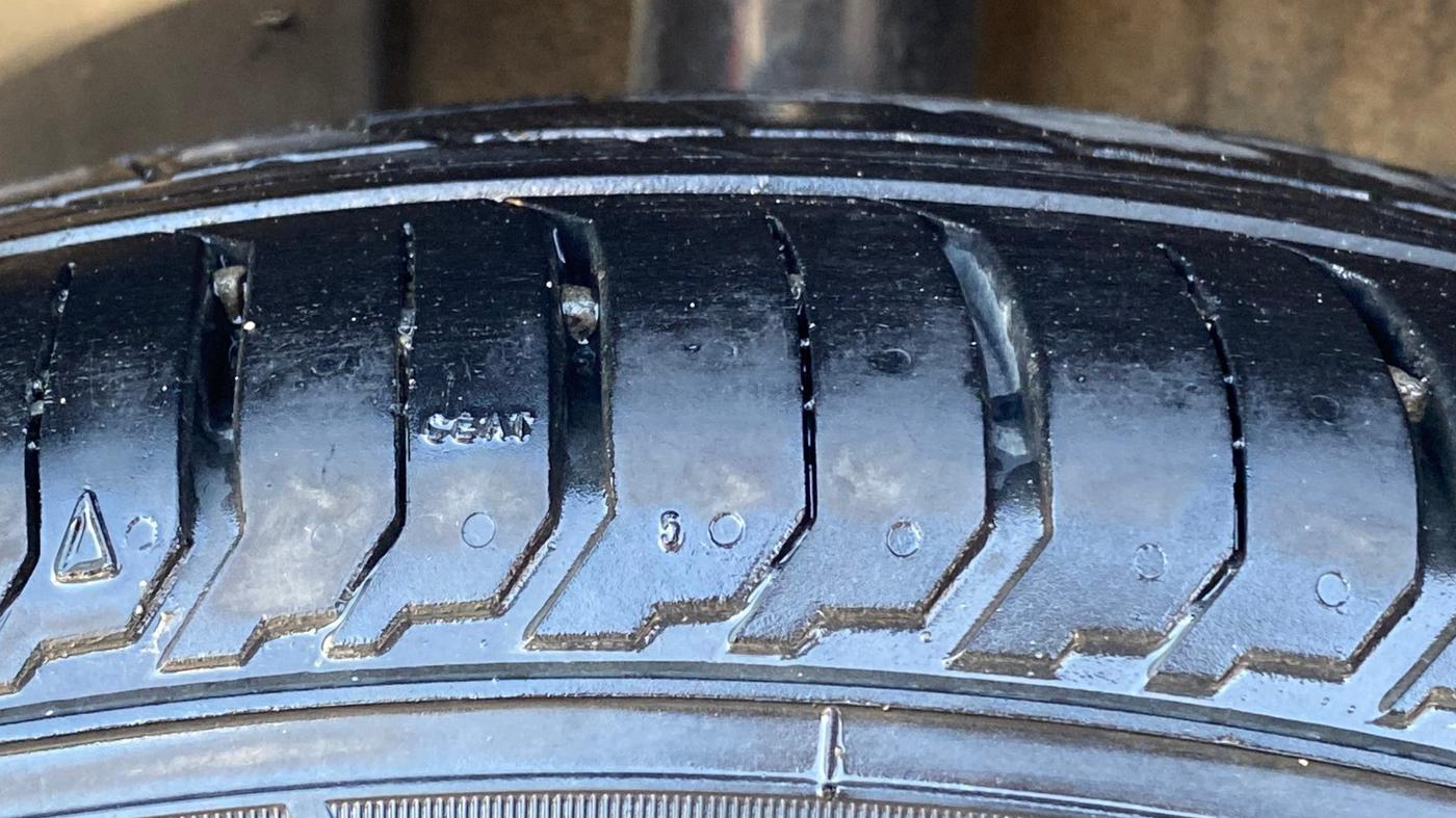 2022 Tata PUNCH ACCOMPLISHED MT, Petrol, Manual, 9,503 km, Right Rear Tyre Tread