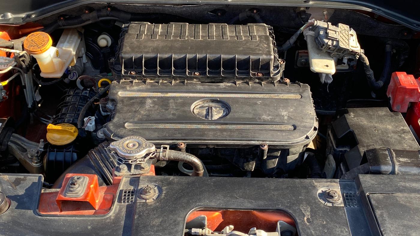 2022 Tata PUNCH ACCOMPLISHED MT, Petrol, Manual, 9,503 km, Engine View