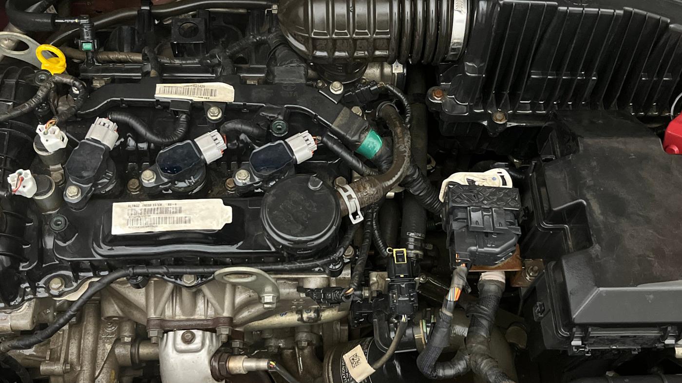 2020 Tata ALTROZ XE PETROL, Petrol, Manual, 60,030 km, Engine View