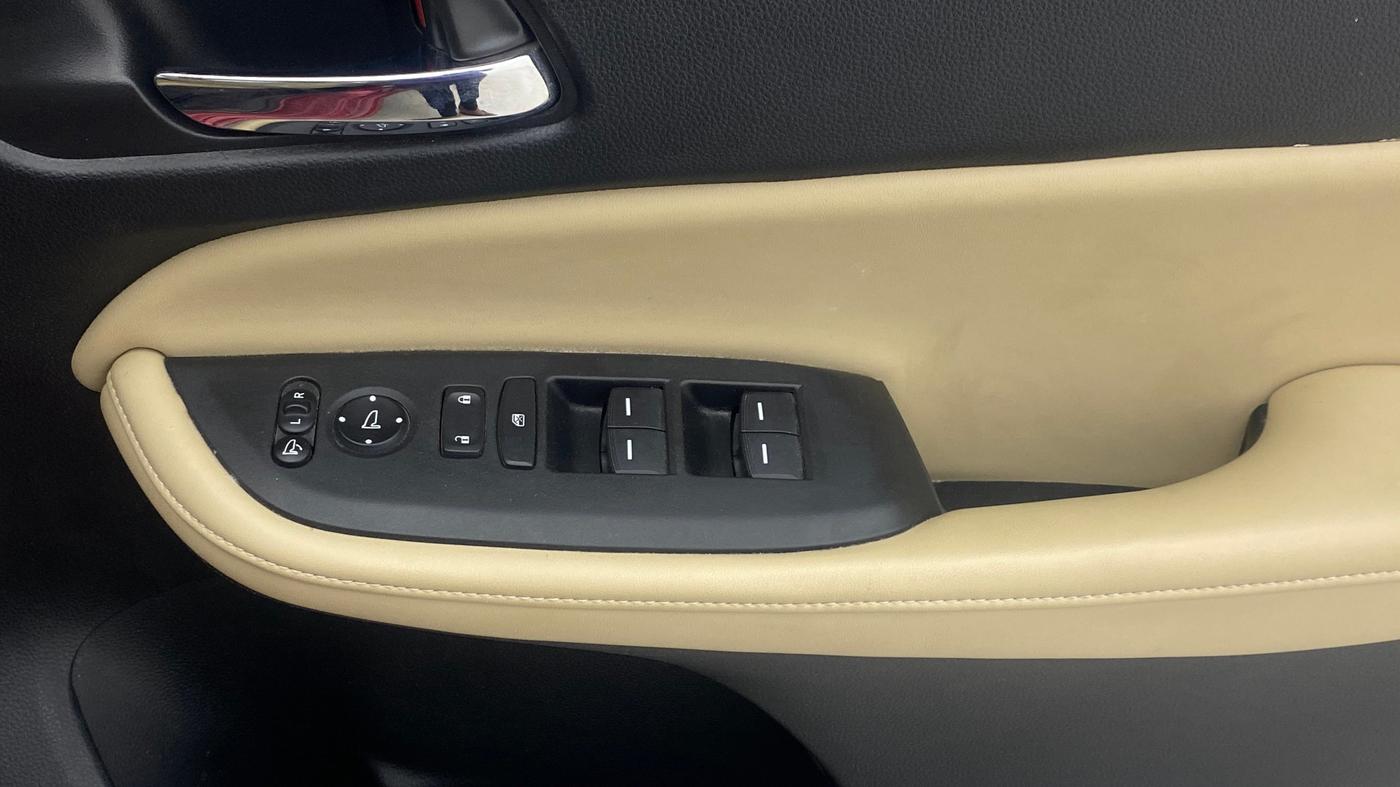 2022 Honda City 1.5L I-VTEC ZX CVT, Petrol, Automatic, 36,974 km, Driver Side Door Panels Control