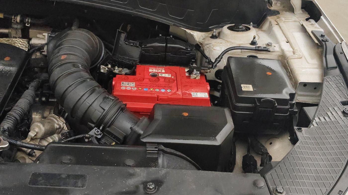 2022 KIA SELTOS HTE 1.5 DIESEL, Diesel, Manual, 1,42,977 km, Engine View - Left