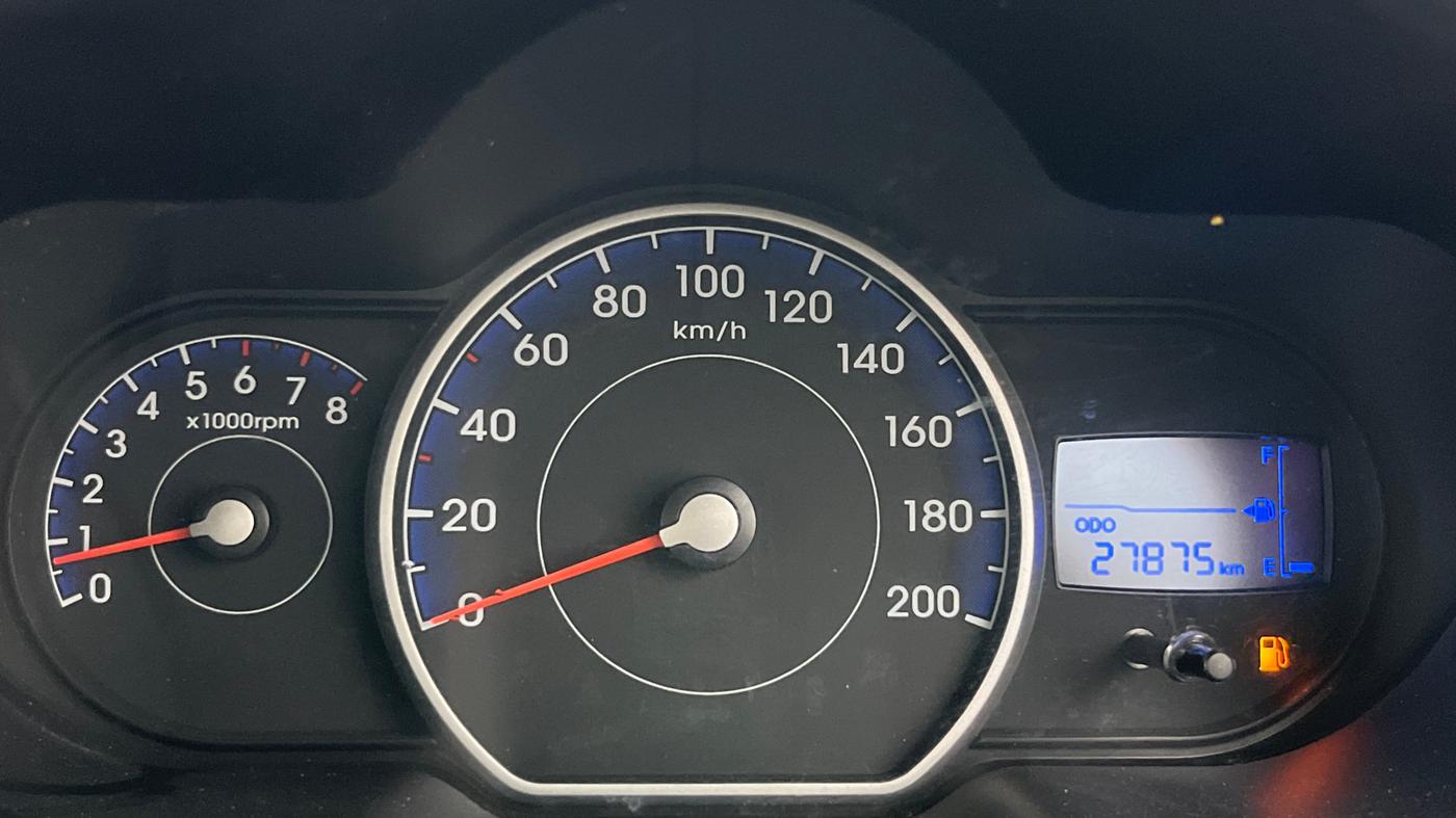 2015 Hyundai i10 SPORTZ 1.1, Petrol, Manual, 27,875 km, Odometer Image