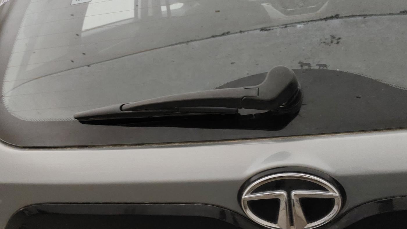 2021 Tata NEXON XZ PLUS (O) DIESEL, Diesel, Manual, 1,02,929 km, Rear Wiper