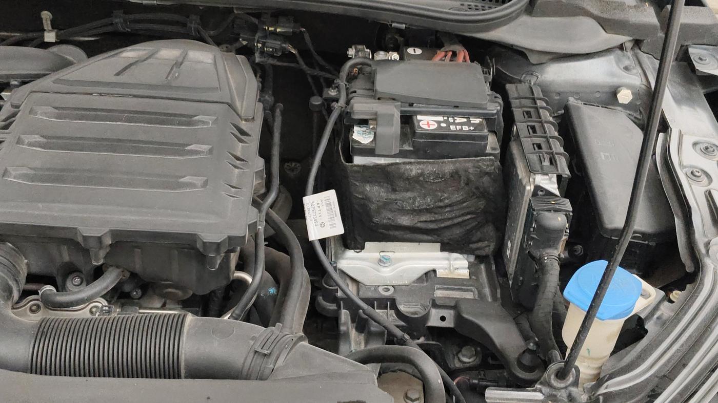2022 Skoda SLAVIA AMBITION 1.0L TSI AT, Petrol, Automatic, 53,401 km, Engine View - Left