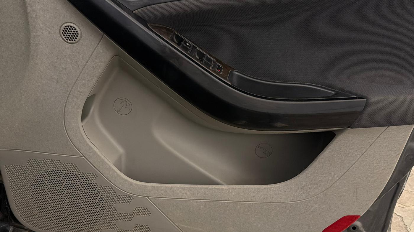 2019 Tata NEXON XZ PETROL, Petrol, Manual, 57,562 km, Driver Side Door Panels Control