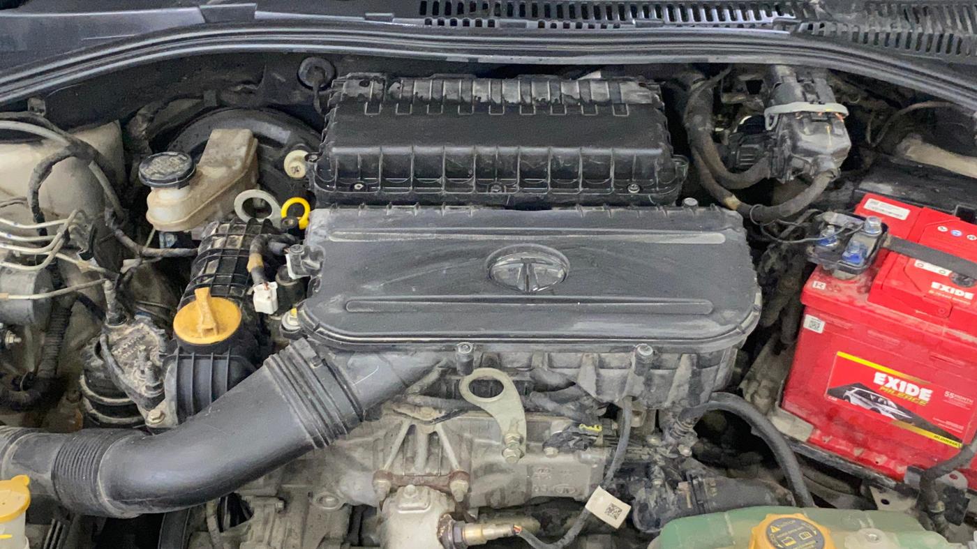 2020 Tata Tiago XZ PLUS PETROL, Petrol, Manual, 37,245 km, Engine View