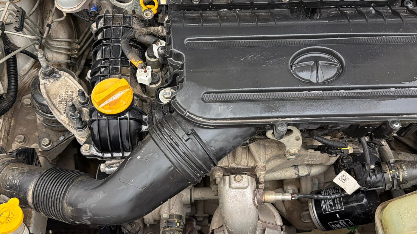 2022 Tata Tiago XZ PLUS CNG, CNG, Manual, 54,783 km, Engine View - Right