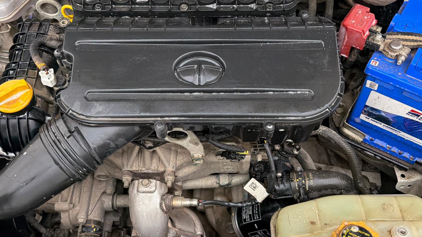 2022 Tata Tiago XZ PLUS CNG, CNG, Manual, 54,783 km, Engine View