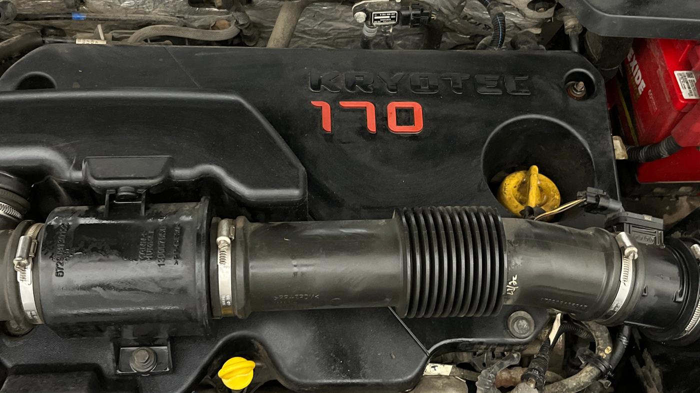 2021 Tata Safari XZA PLUS, Diesel, Automatic, 38,235 km, Engine View