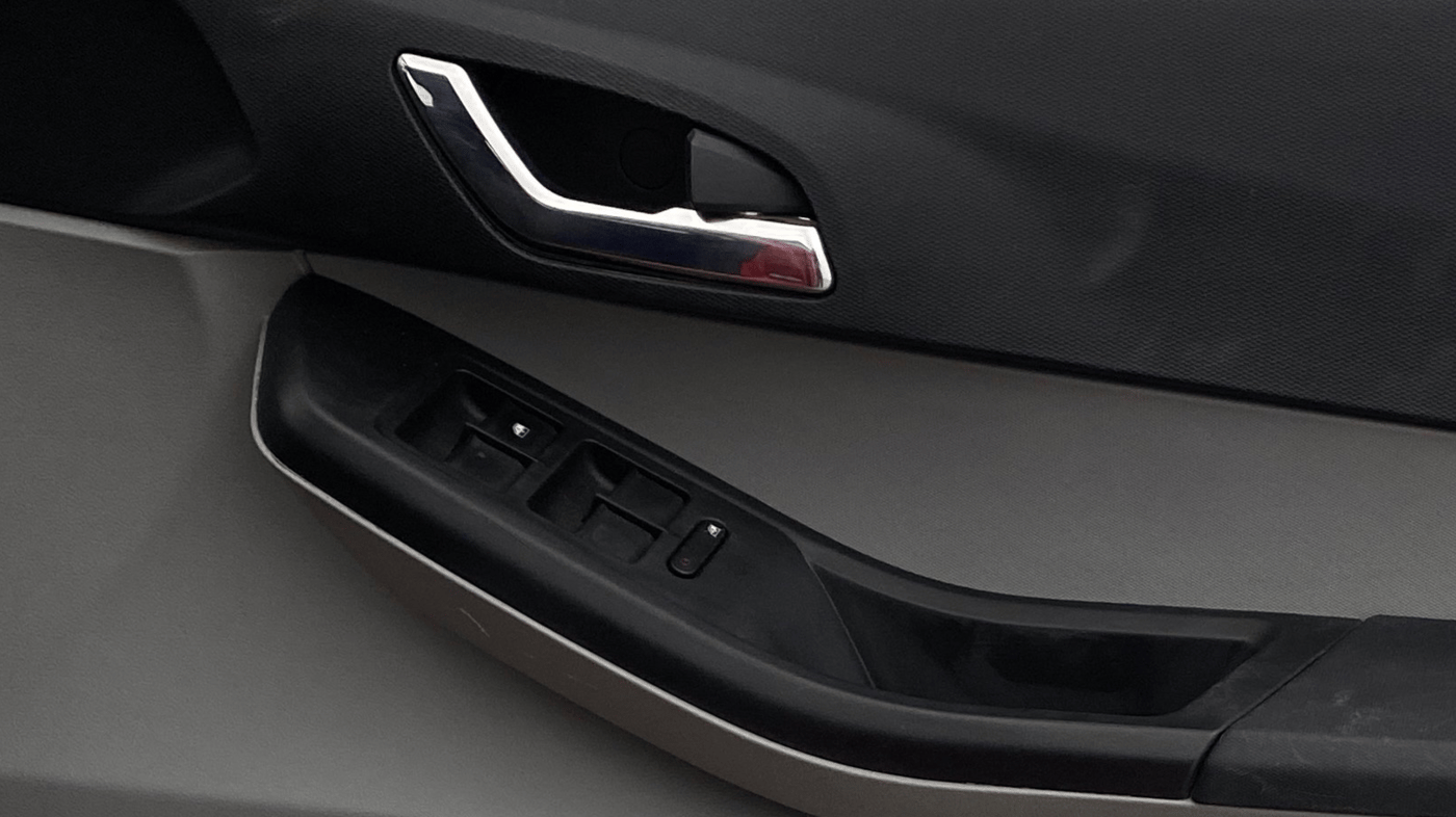 2021 Tata Tiago XZA PLUS PETROL, Petrol, Automatic, 16,977 km, Driver Side Door Panels Control
