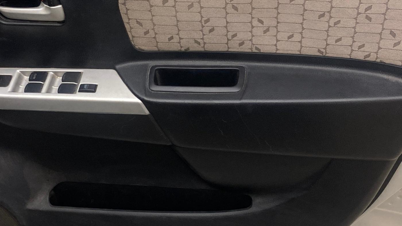 2015 Maruti Wagon R 1.0 VXI, Petrol, Manual, 79,909 km, Driver Side Door Panels Control