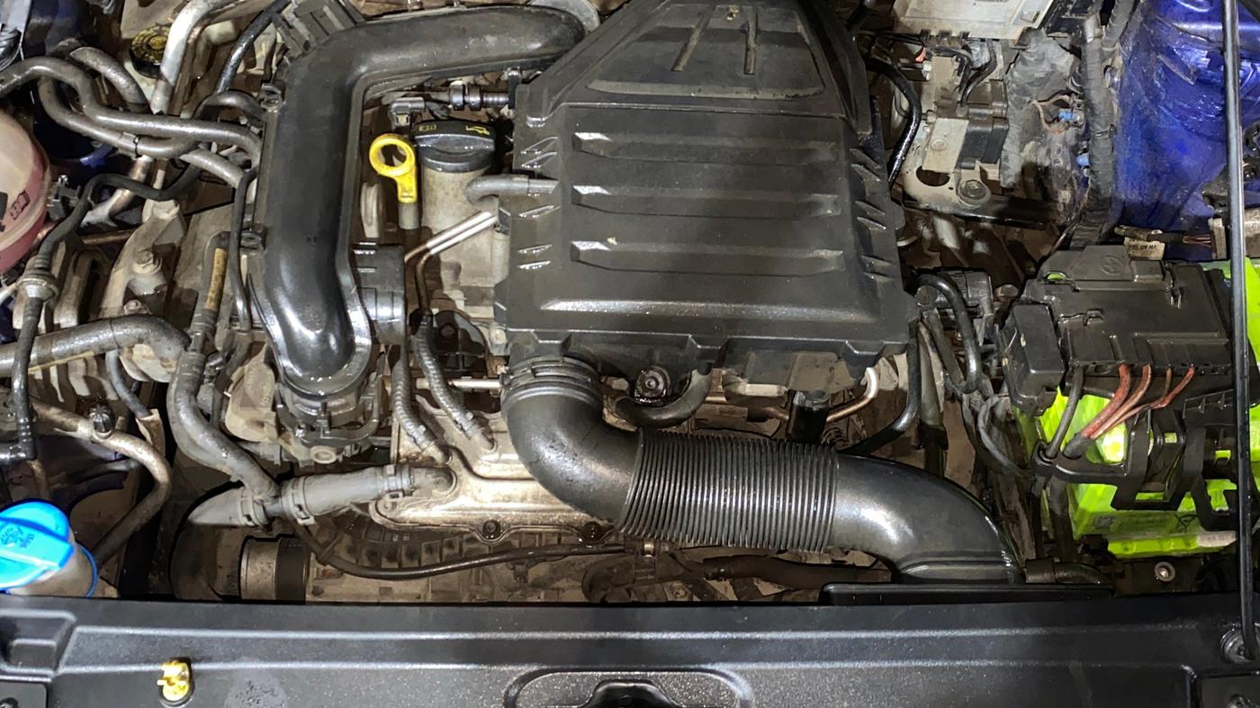 2020 Volkswagen Vento HIGHLINE 1.0L TSI, Petrol, Manual, 24,732 km, Engine View