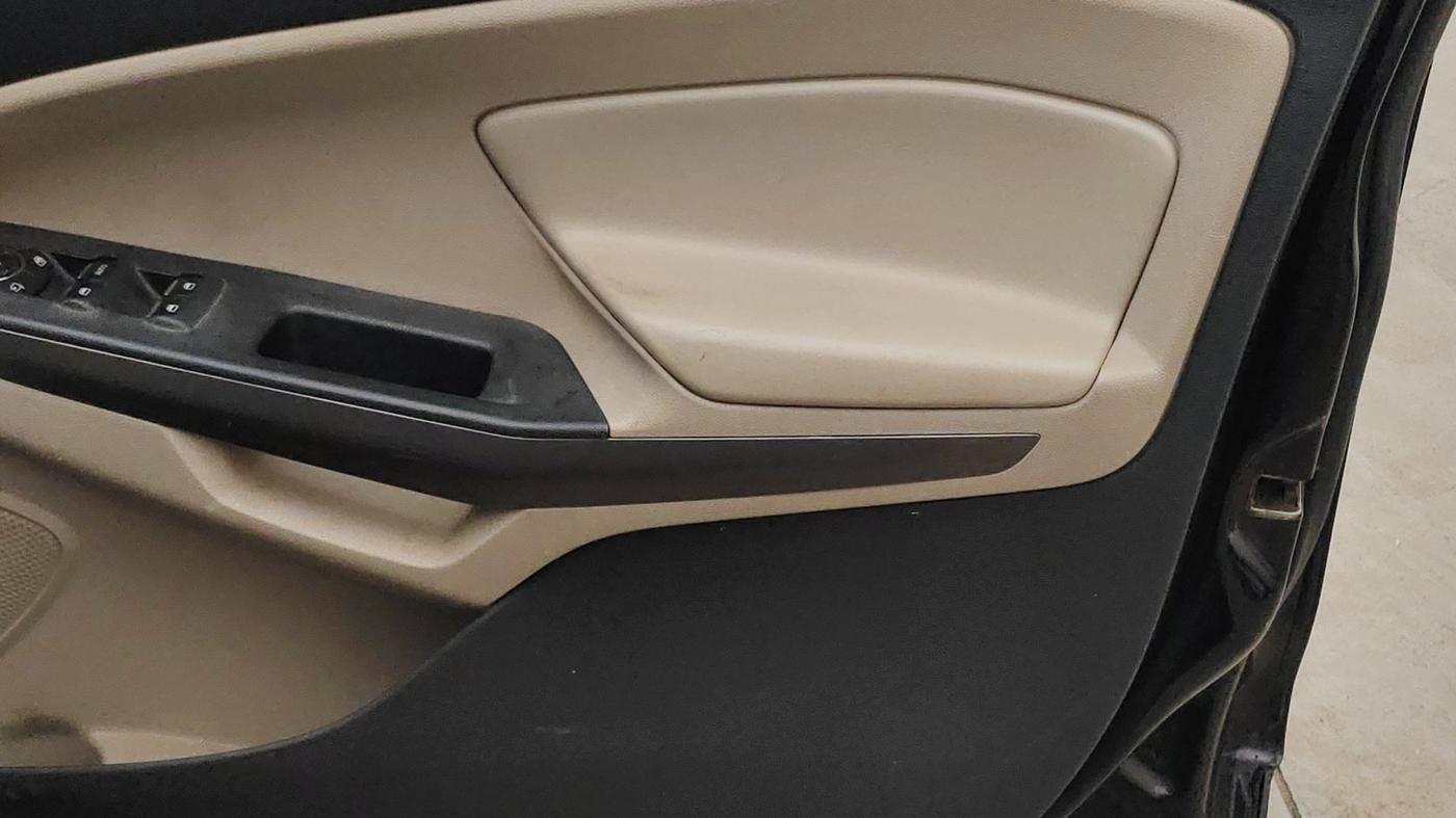 2019 Ford Ecosport TITANIUM + 1.5L DIESEL, Diesel, Manual, 1,33,281 km, Driver Side Door Panels Control