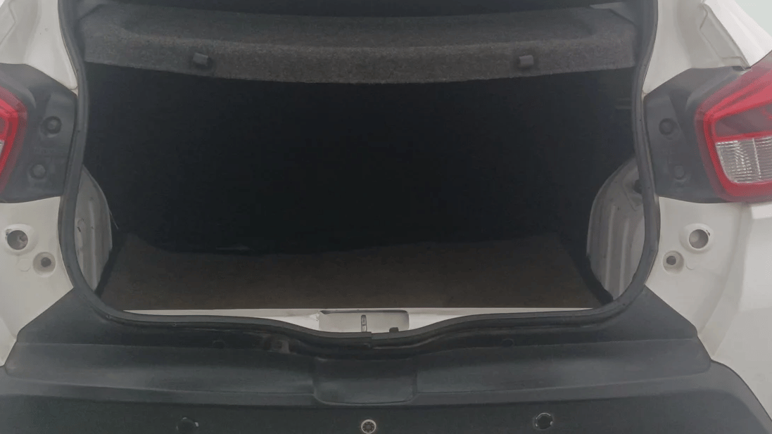 2017 Renault Kwid RXT 1.0, Petrol, Manual, 93,060 km, Boot Inside